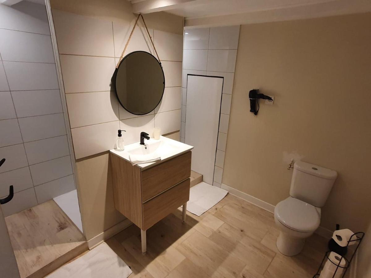 Logement Chaleureux Avec Parking Gratuit Oyre Luaran gambar